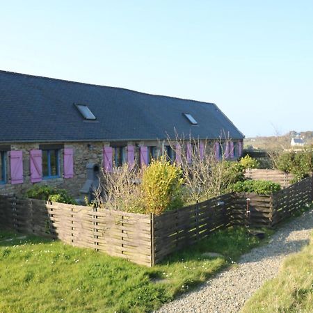 Les Gites Aux Volets Roses Landunvez Exteriör bild
