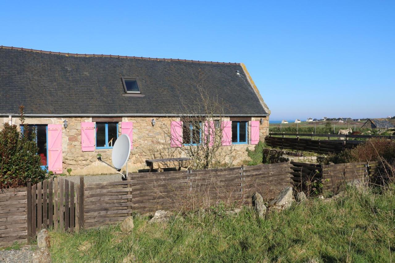 Les Gites Aux Volets Roses Landunvez Exteriör bild